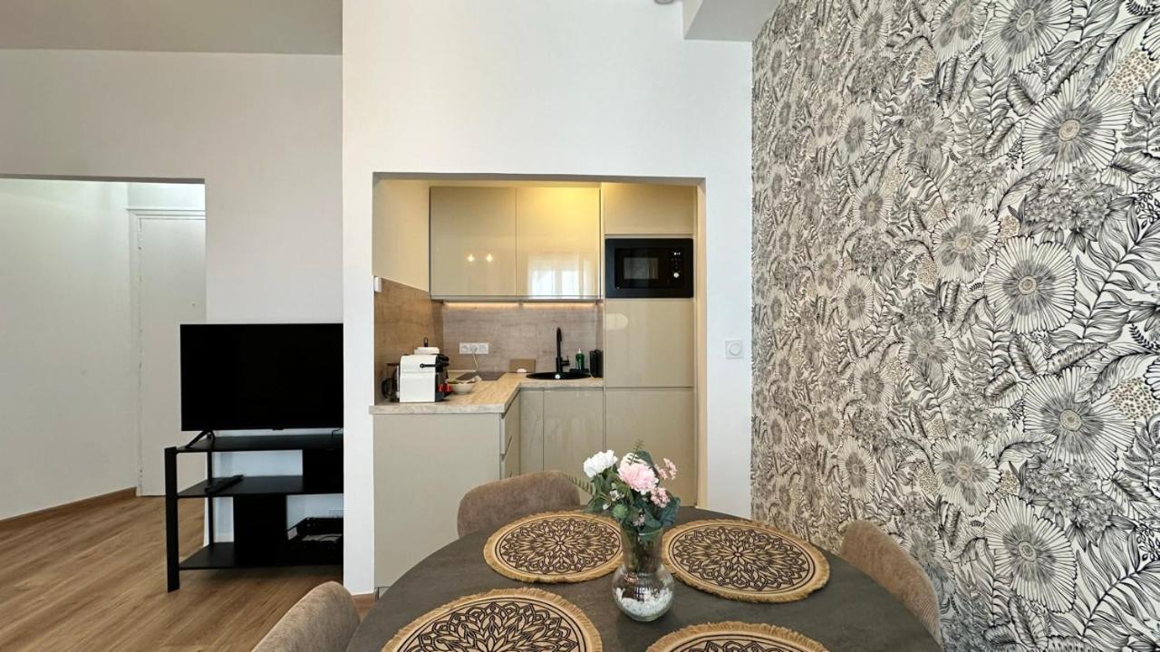 Apartment A006 Superbe Dans Le Carre D'or-cannes *