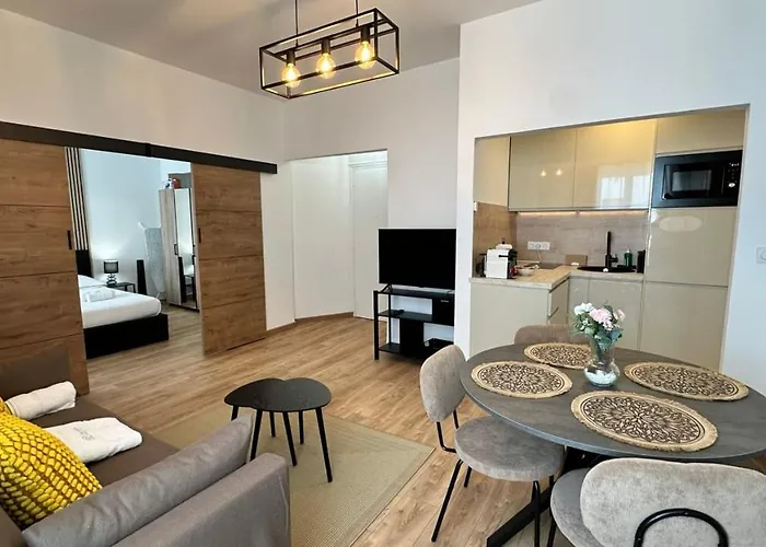 A006 Superbe Appartement Dans Le Carre D\'Or-Cannes
